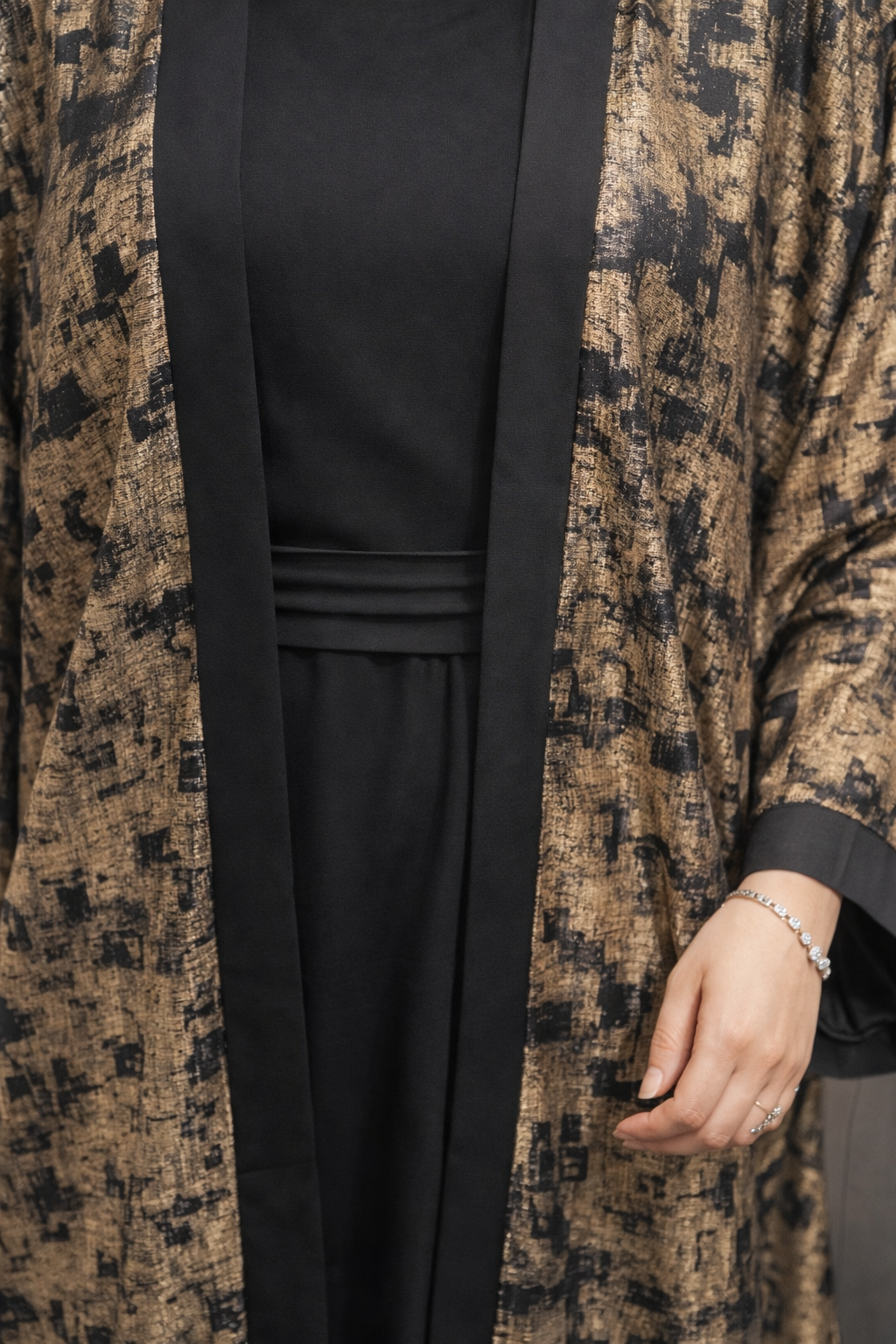 Aurelia Abaya – Dubai Fabric Abaya Set with Black Inner, Dupatta & Waist Belt